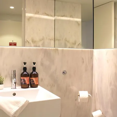 Amazing Flores Duplex Apartment Porto